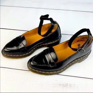 ISO dr martens Leonie loafer